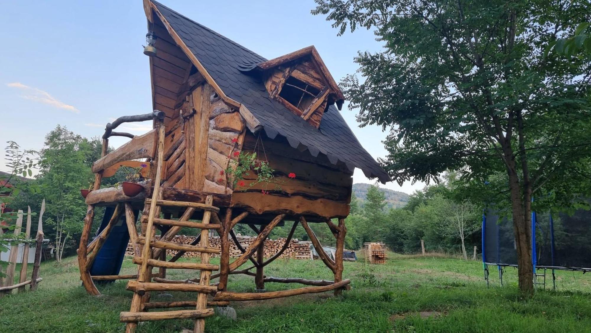 Viewtopia The Secret Land Valea Draganului Exterior photo